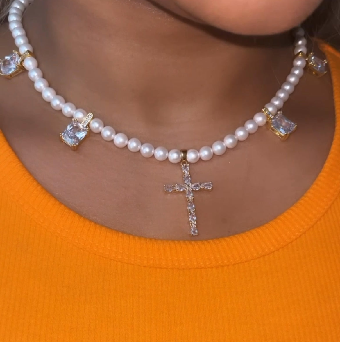LuxePearl Necklace